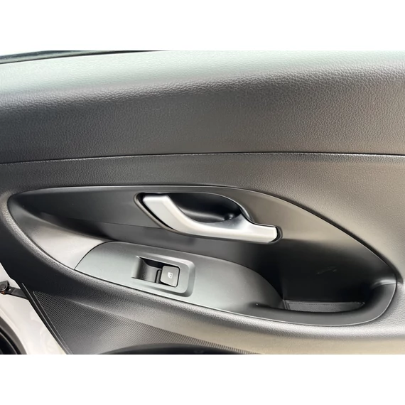 HYUNDAI I30 1.5 DPi Comfort