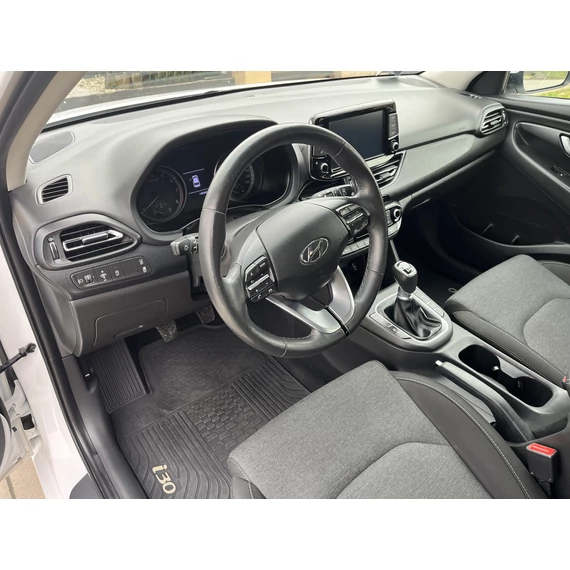 HYUNDAI I30 1.5 DPi Comfort