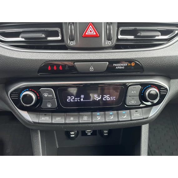 HYUNDAI I30 1.5 DPi Comfort