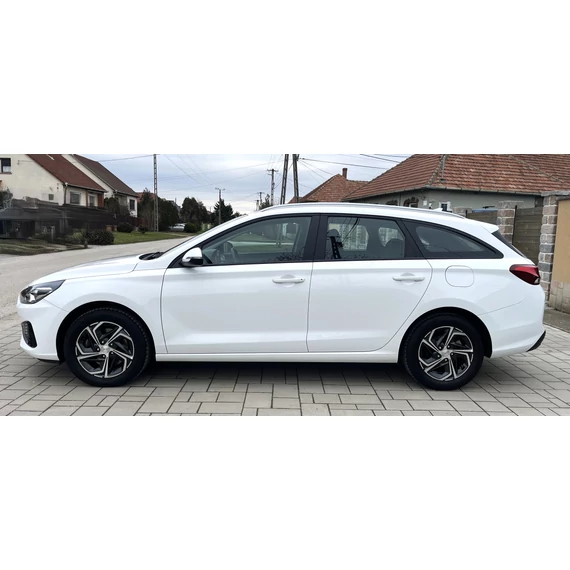 HYUNDAI I30 1.5 DPi Comfort