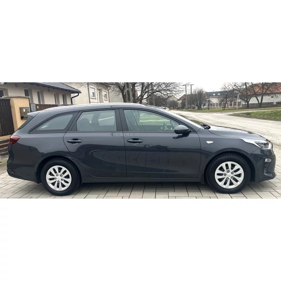 KIA CEE'D Ceed SW 1.6 CRDi HP Silver