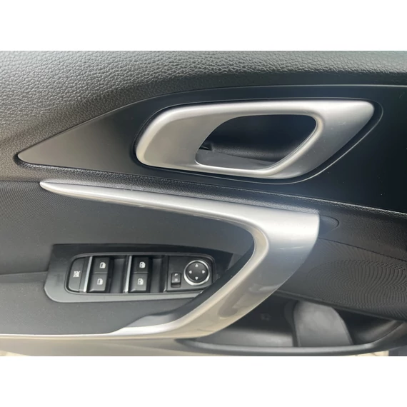 KIA CEE'D Ceed SW 1.6 CRDi HP Silver