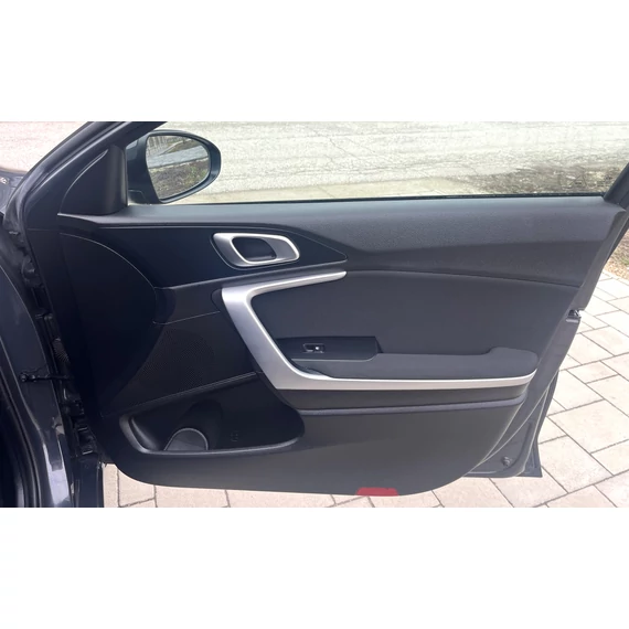 KIA CEE'D Ceed SW 1.6 CRDi HP Silver