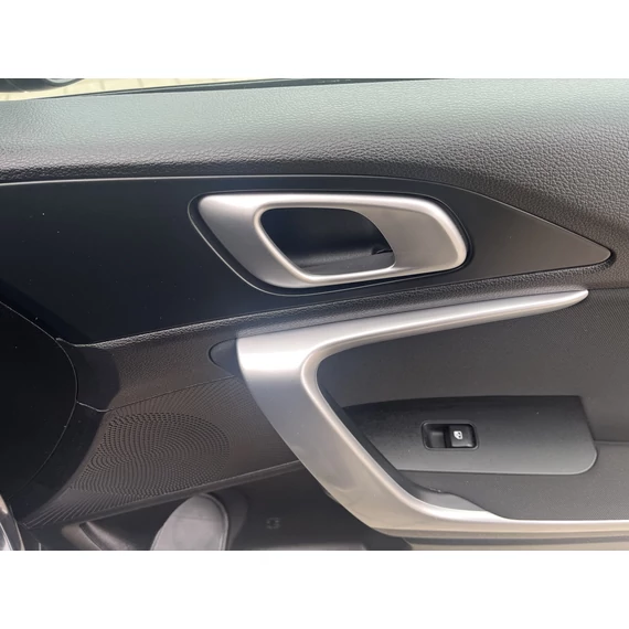KIA CEE'D Ceed SW 1.6 CRDi HP Silver