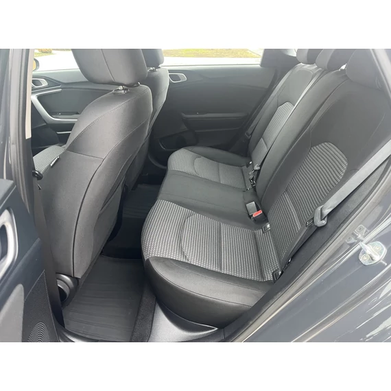 KIA CEE'D Ceed SW 1.6 CRDi HP Silver