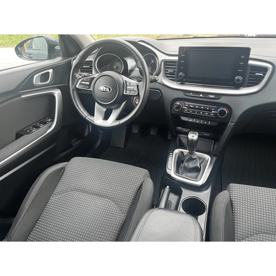 KIA CEE'D Ceed SW 1.6 CRDi HP Silver