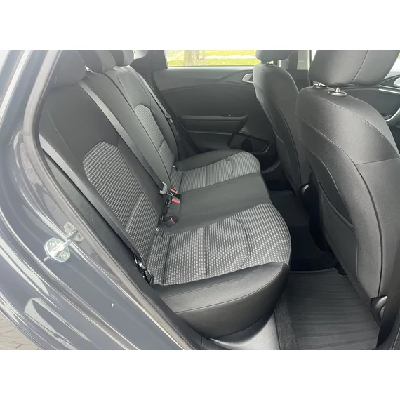 KIA CEE'D Ceed SW 1.6 CRDi HP Silver
